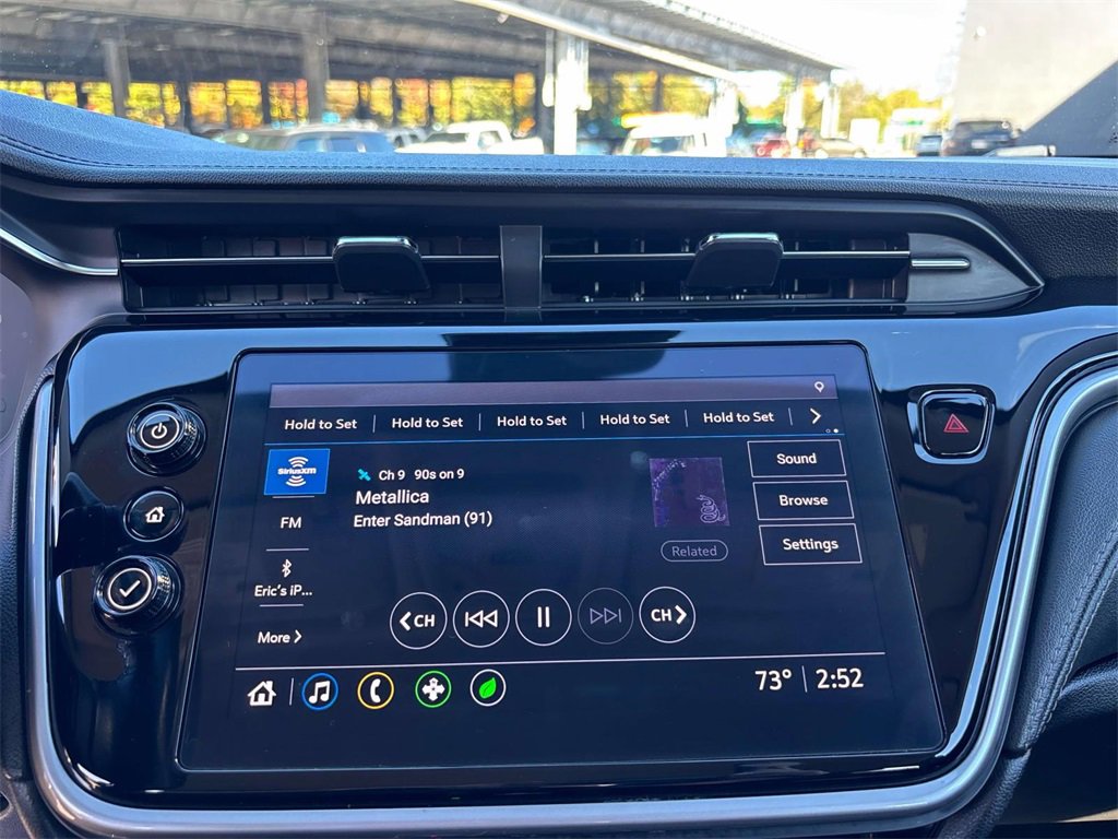 Used 2022 Chevrolet Bolt EUV LT w/ Comfort Package image 23