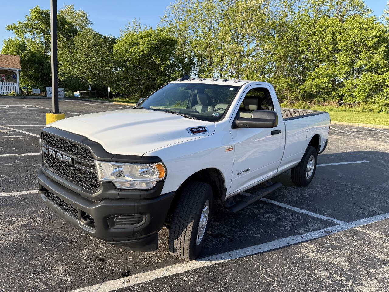 Used 2022 RAM 3500 Tradesman w/ Snow Chief Group AWD/4WD image 3