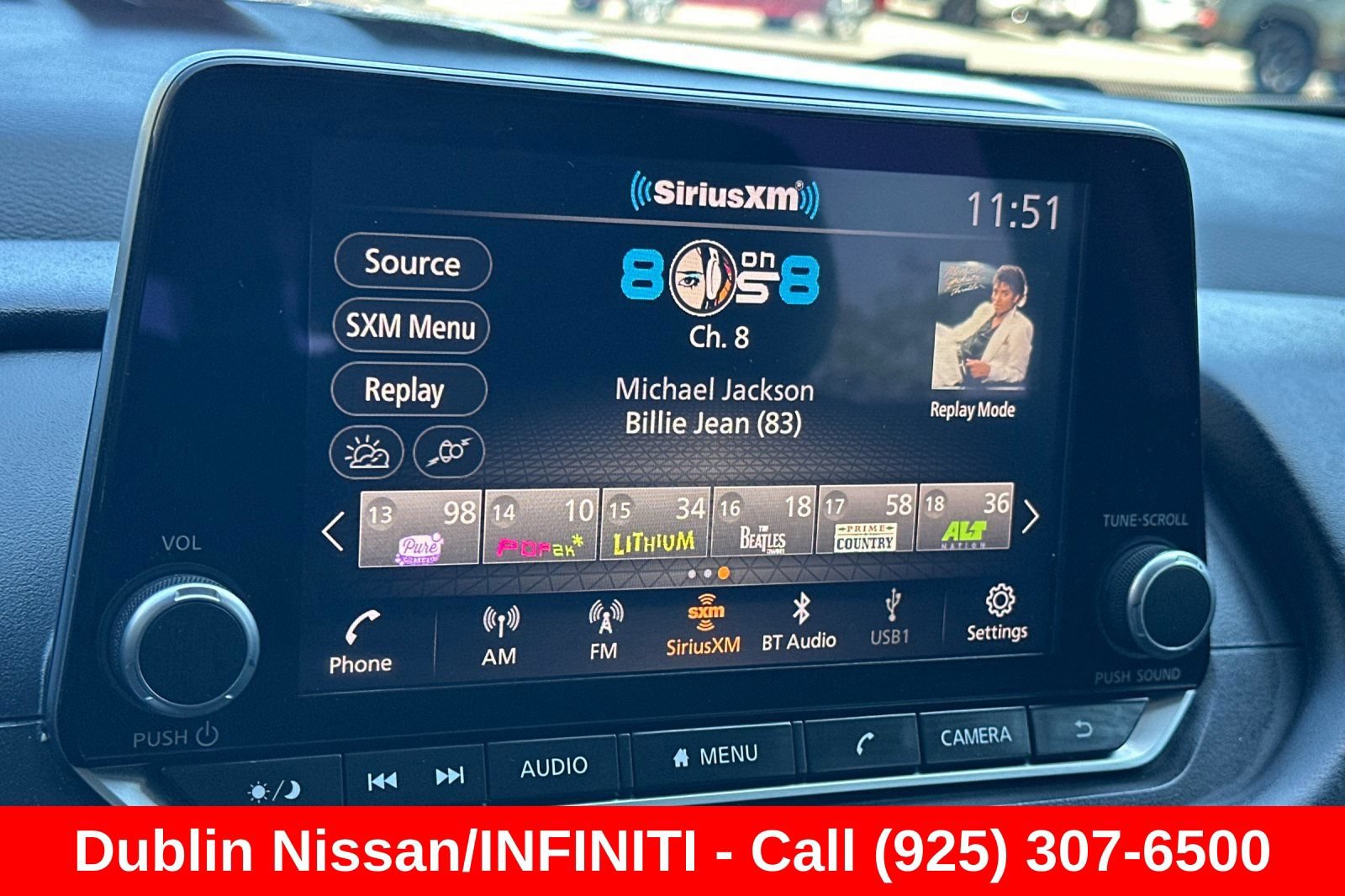 Used 2024 Nissan Rogue S FWD image 27
