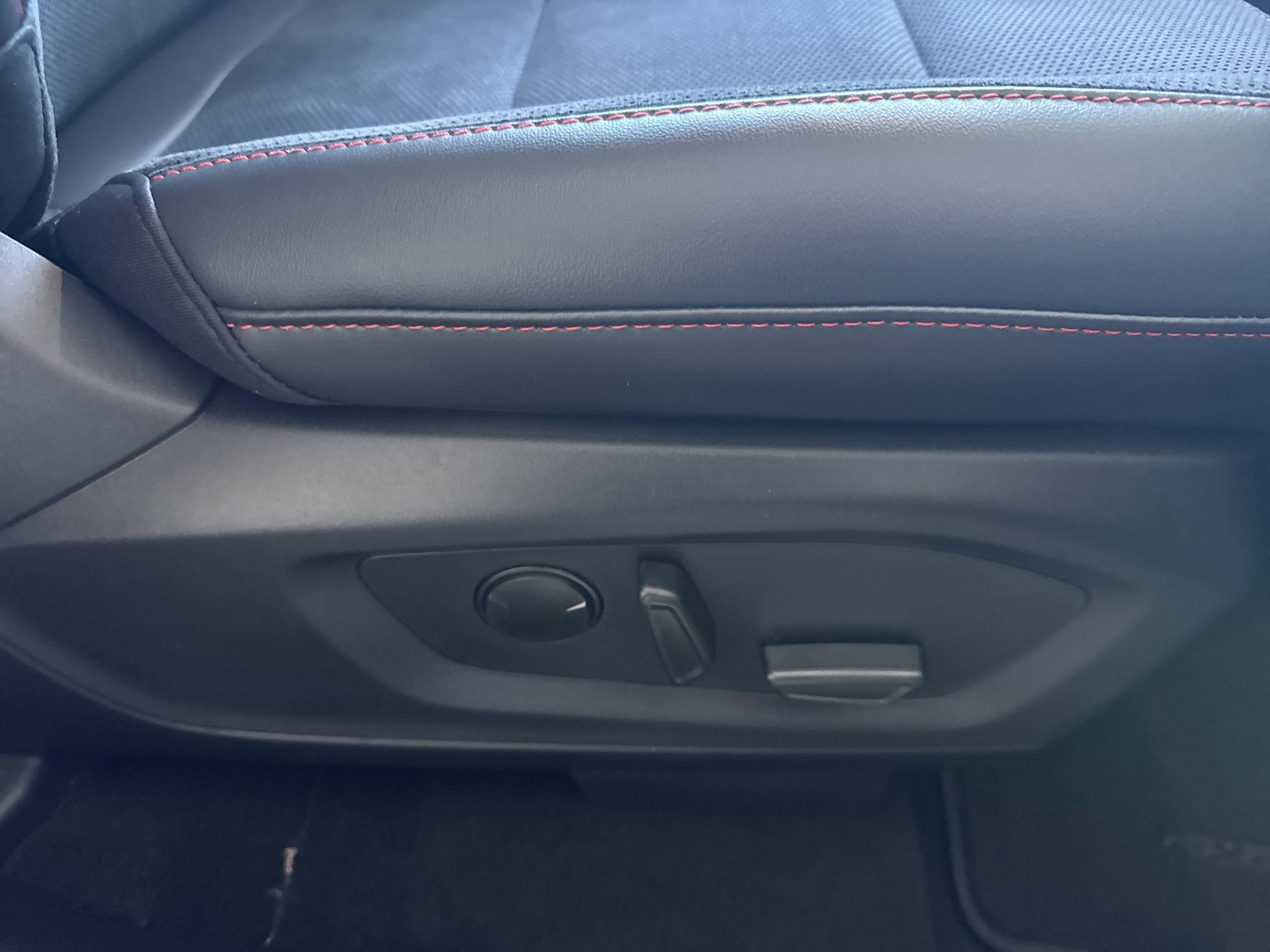 New 2026 Ford Explorer ST image 18