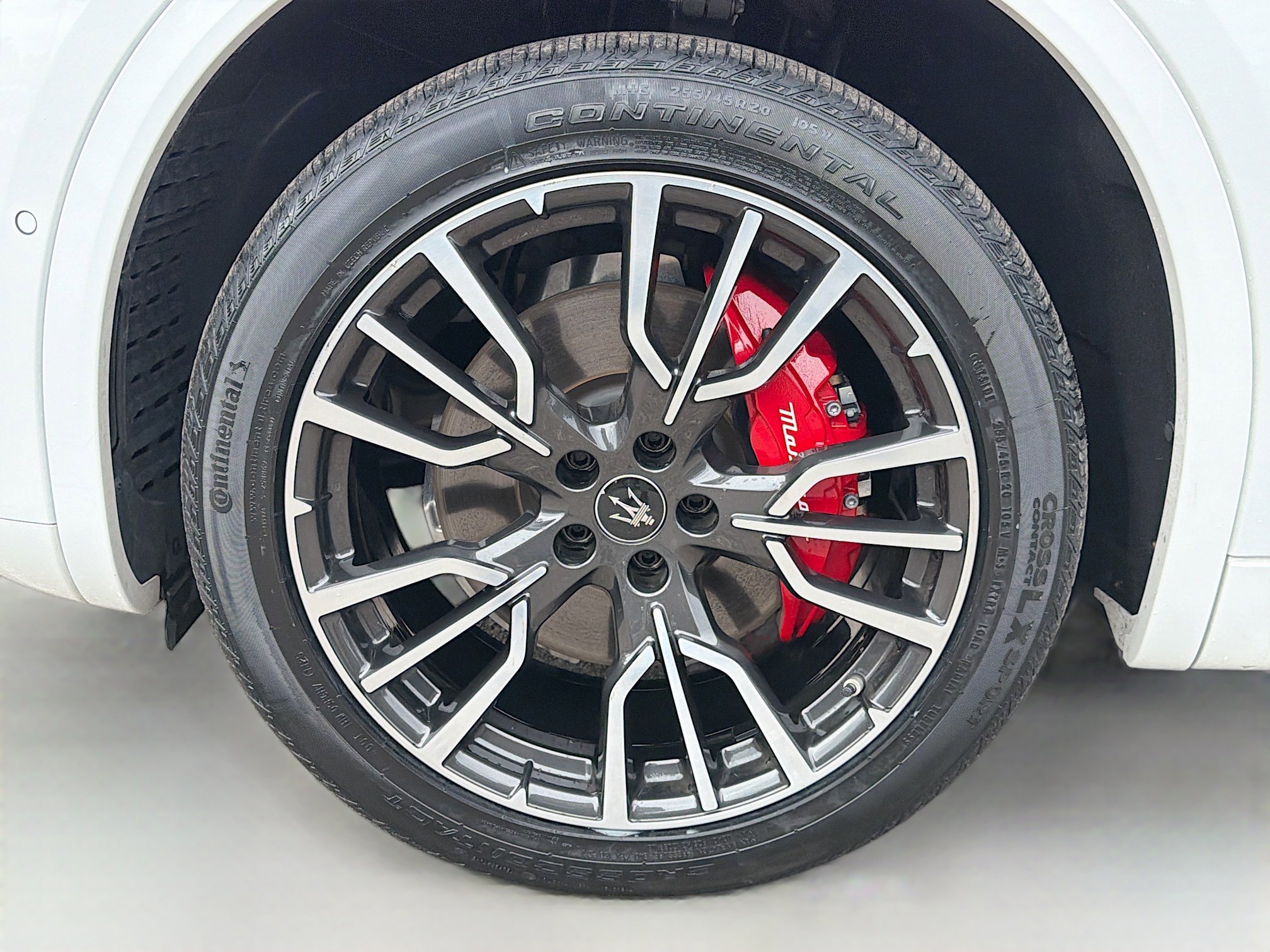 Certified 2024 Maserati Grecale GT image 42