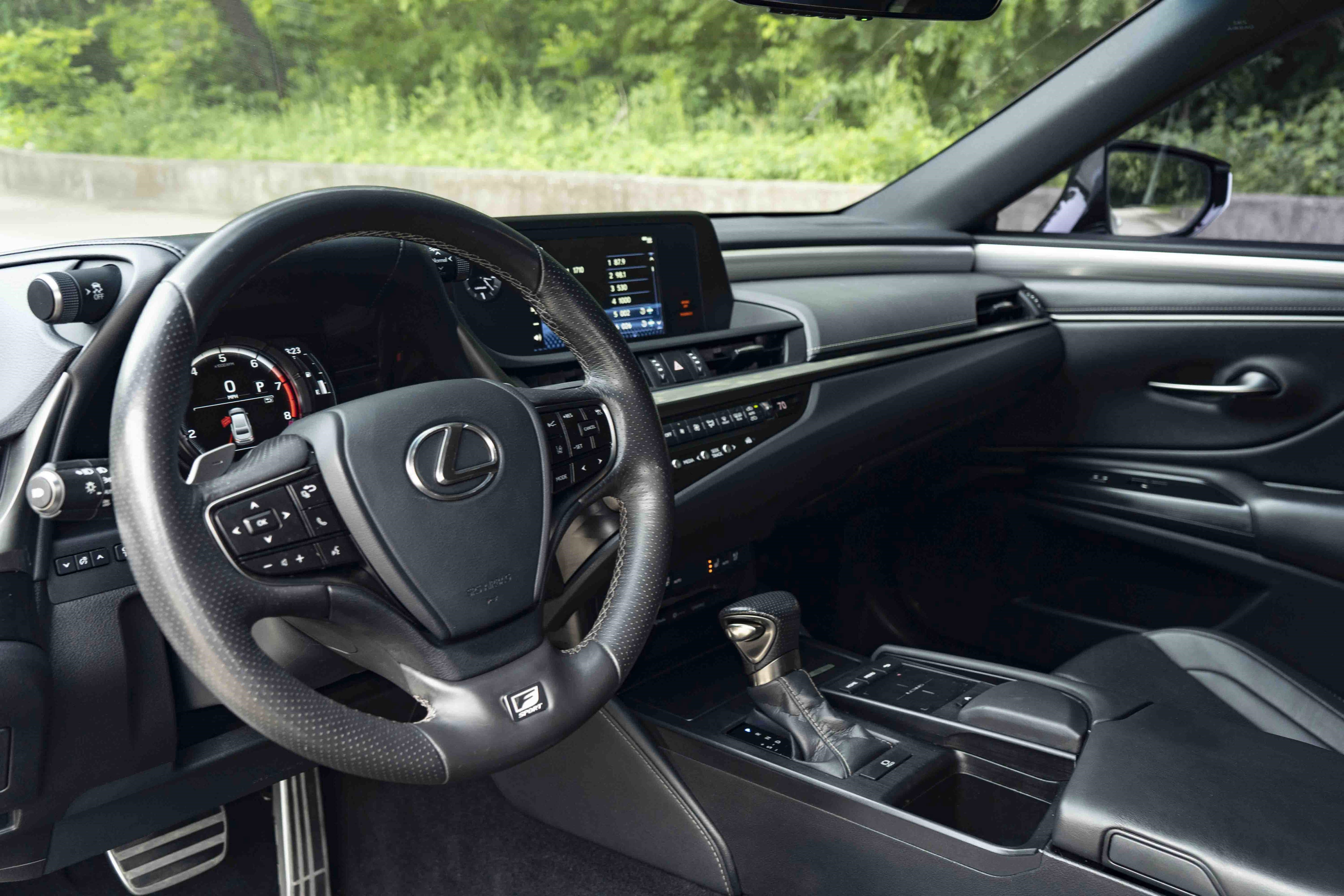 Used 2021 Lexus ES 350 F Sport w/ Accessory Package FWD image 16