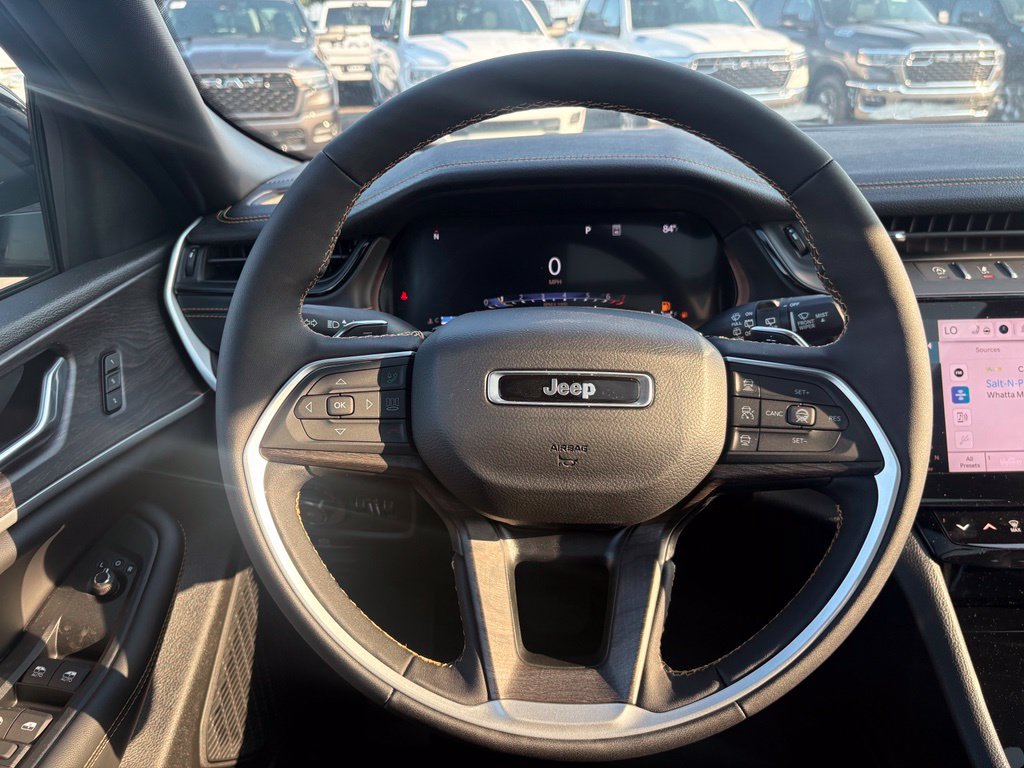 New 2026 Jeep Grand Cherokee Limited AWD/4WD image 17