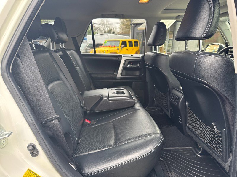 Used 2016 Toyota 4Runner Limited image 30