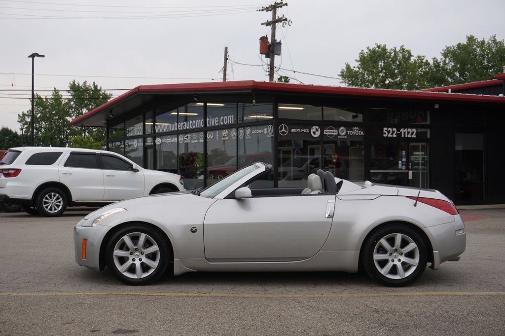 Used 2004 Nissan 350Z Enthusiast RWD image 4