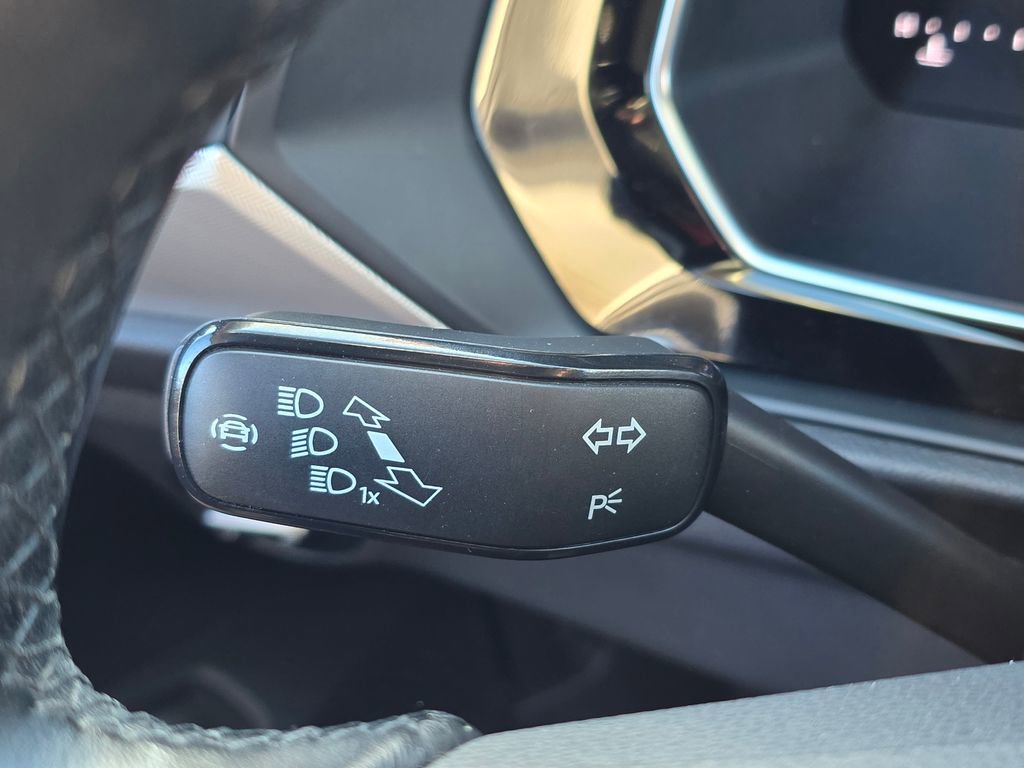 Used 2024 Volkswagen Jetta S image 37