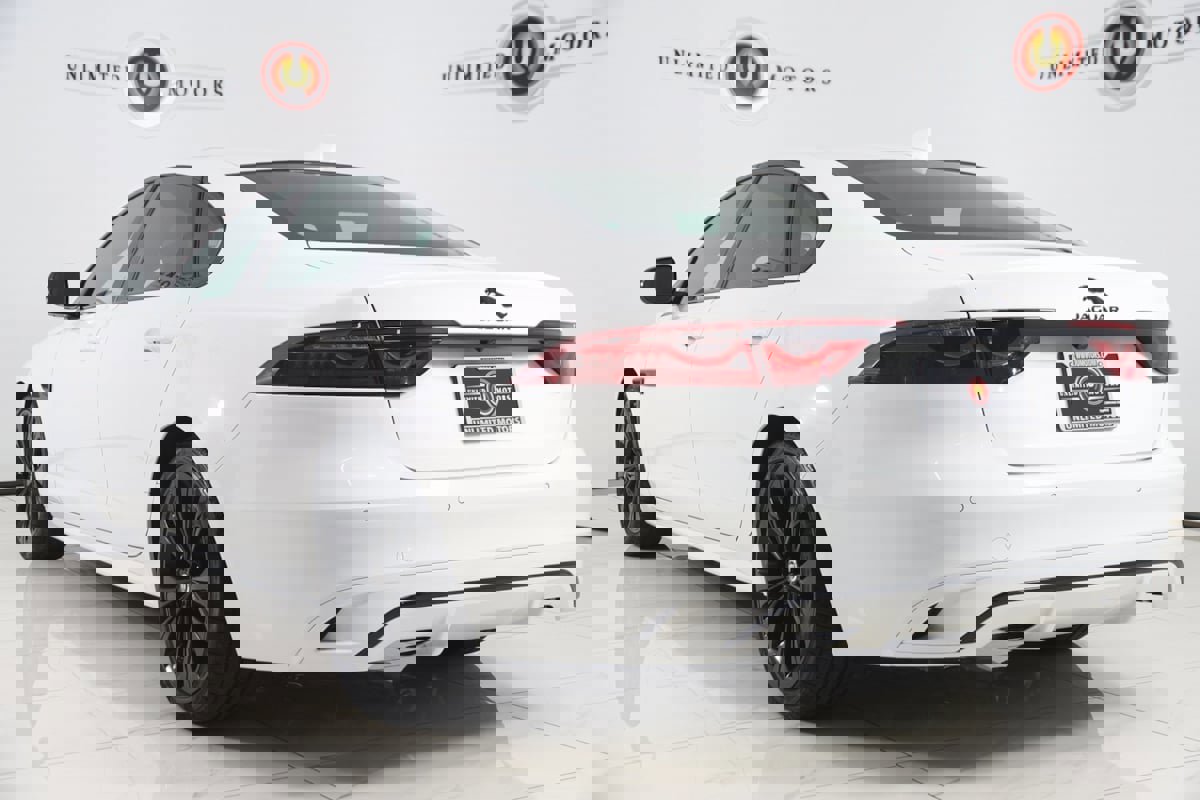 Used 2024 Jaguar XF R-Dynamic SE image 4