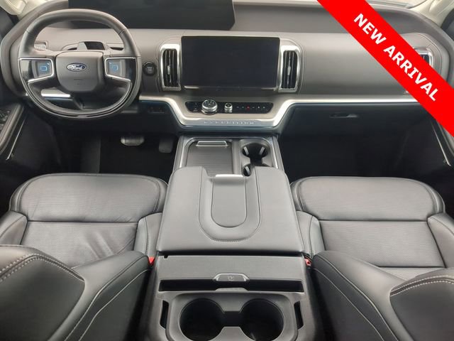 Used 2025 Ford Expedition Max Platinum AWD/4WD image 13