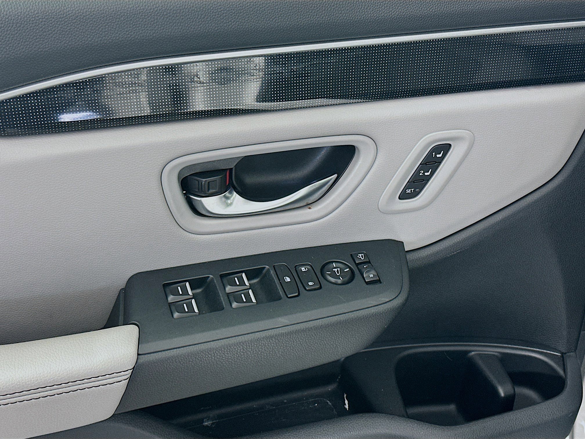 Used 2024 Honda Pilot Elite image 15