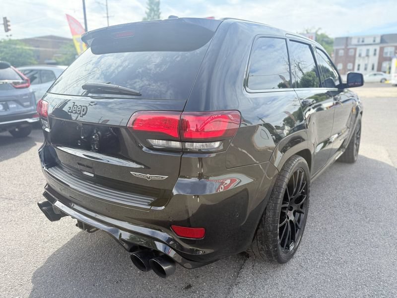 Used 2018 Jeep Grand Cherokee Trackhawk AWD/4WD image 5