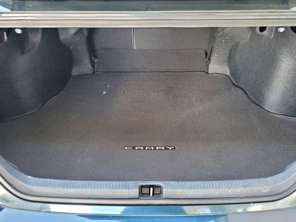 Used 2018 Toyota Camry LE FWD image 25