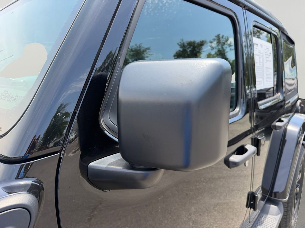 Used 2023 Jeep Wrangler Unlimited Sahara w/ Cold Weather Group AWD/4WD image 11