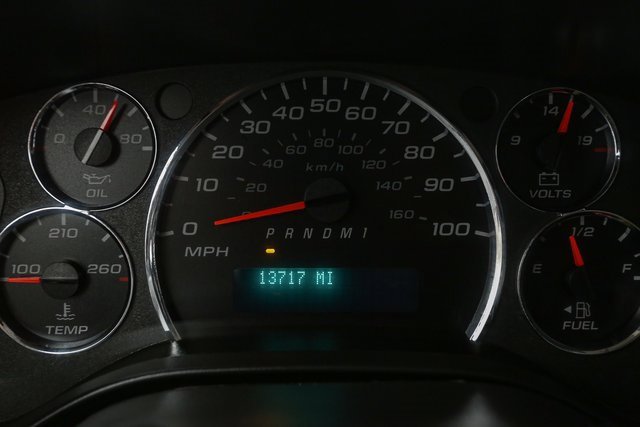 Used 2024 Chevrolet Express 2500 image 25