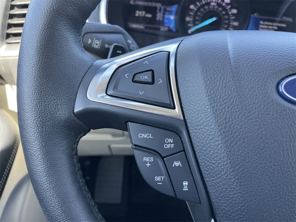 Used 2021 Ford Edge Titanium w/ Equipment Group 301A image 28