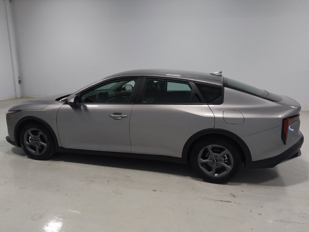 Used 2025 Kia K4 FWD image 3