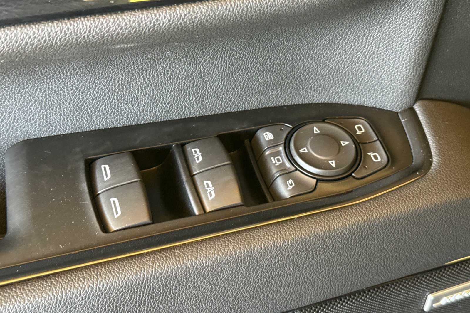 Used 2026 GMC Sierra 2500 AT4 AWD/4WD image 13