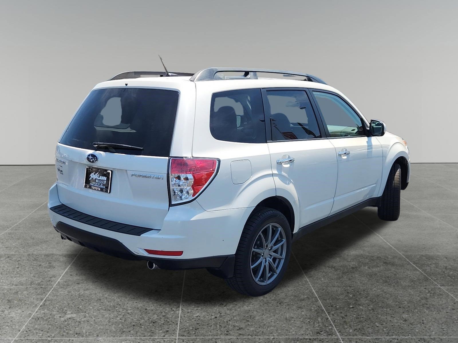 Used 2011 Subaru Forester 2.5X Premium w/ All-Weather Pkg AWD/4WD image 7