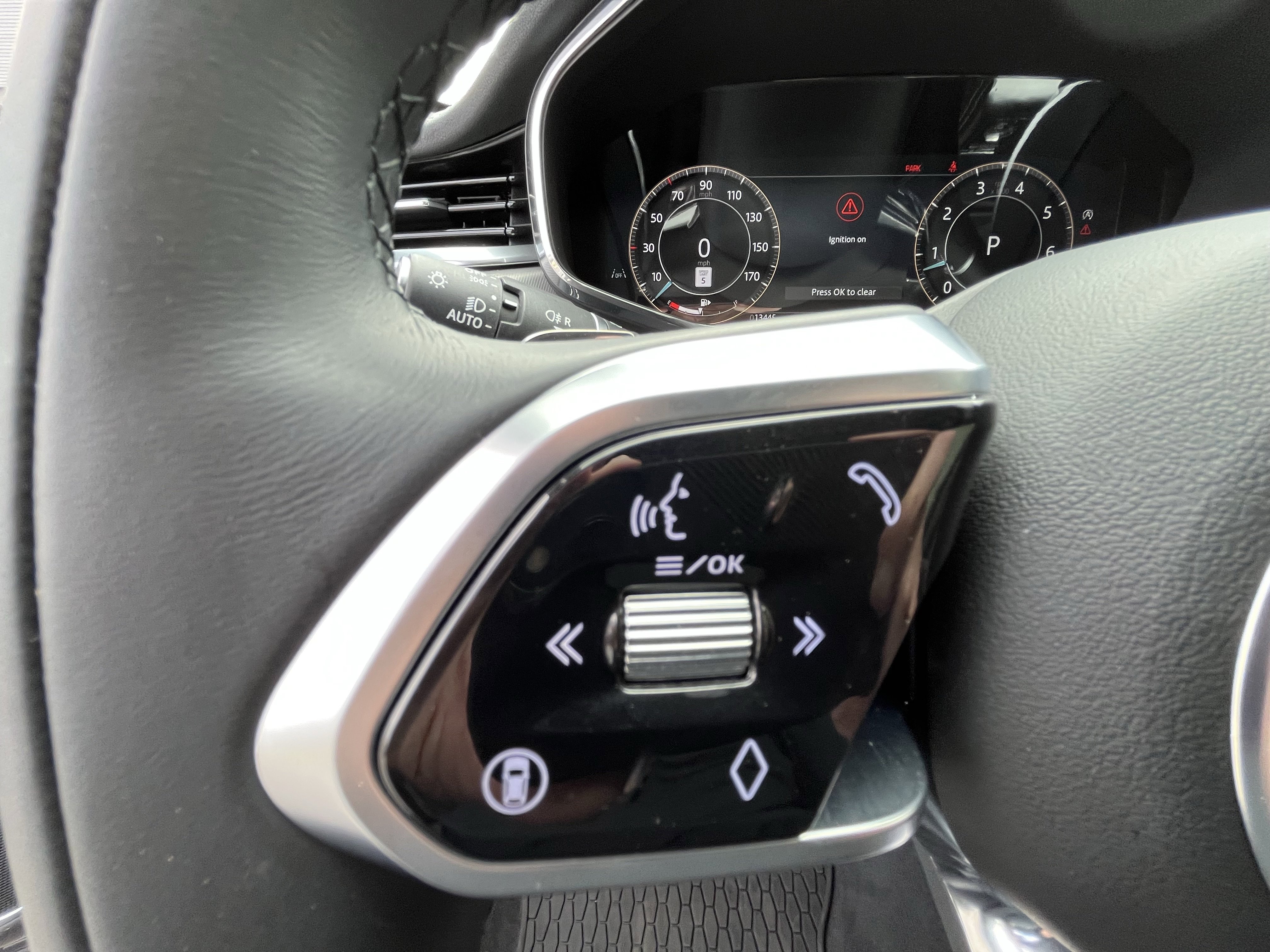Certified 2025 Jaguar F-PACE R-Dynamic S AWD/4WD image 20