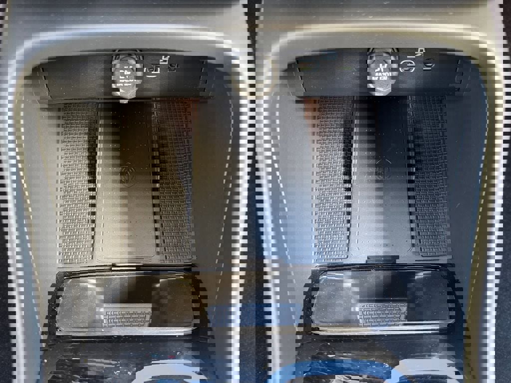 New 2026 Volvo EX40 Plus w/ Climate Package image 18