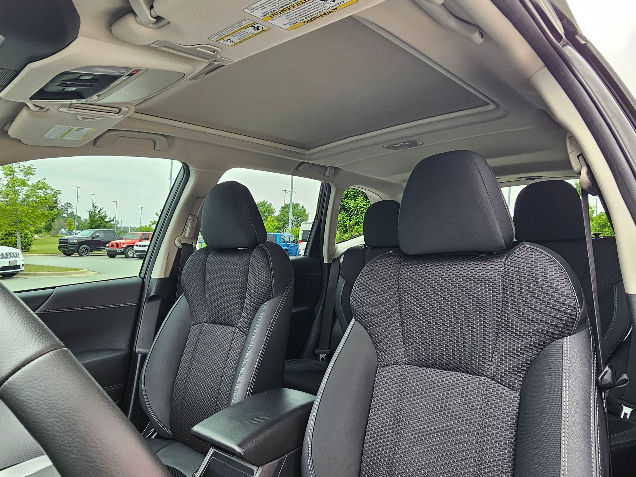 Used 2023 Subaru Forester Premium AWD/4WD image 23