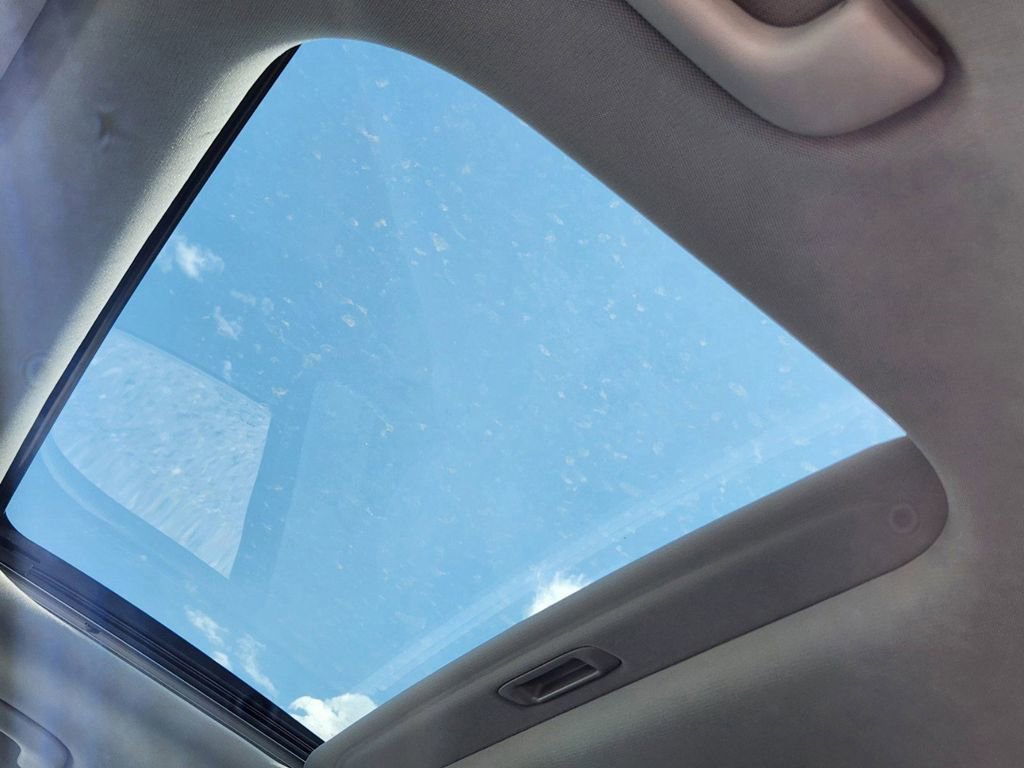 Certified 2025 Kia Carnival SX Prestige image 24