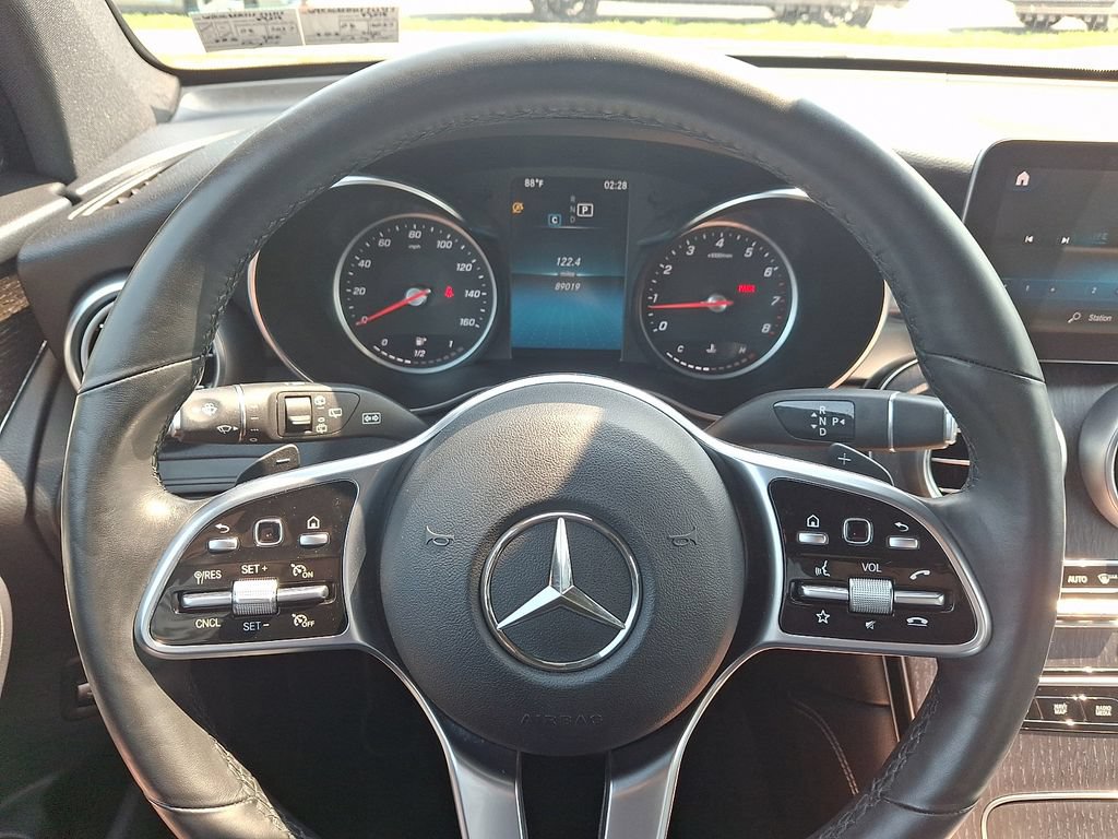 Used 2020 Mercedes-Benz GLC 300 4MATIC image 20