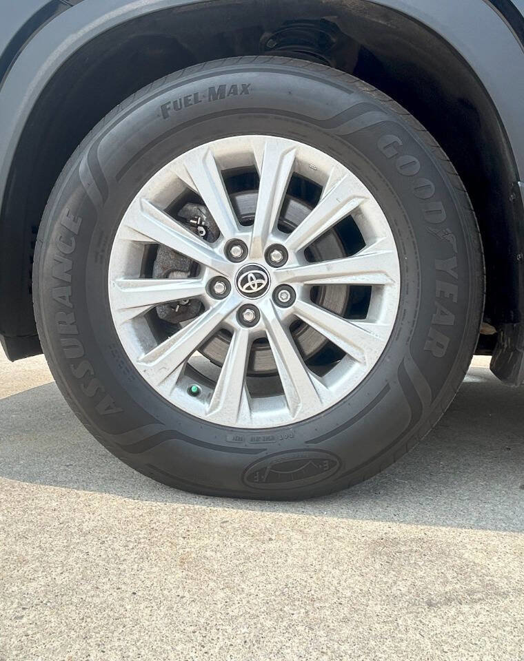Used 2024 Toyota Grand Highlander AWD image 39