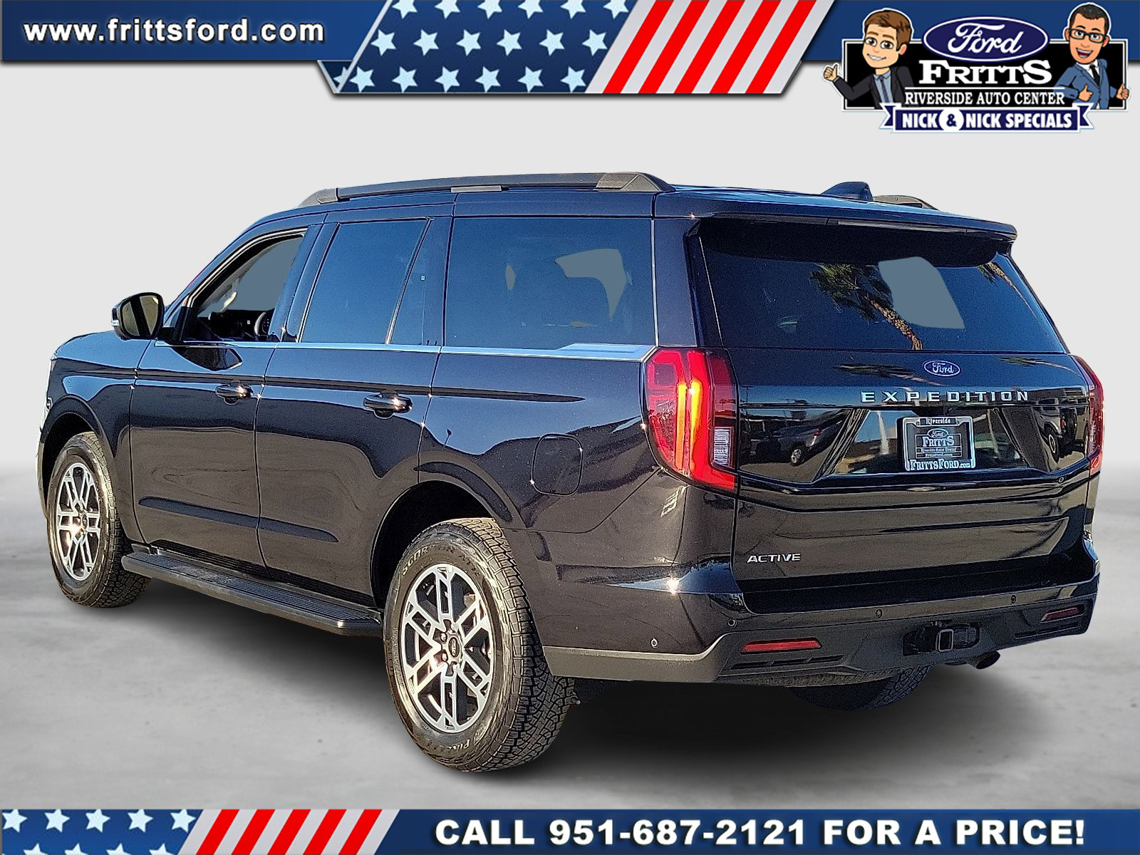 Certified 2025 Ford Expedition Active AWD/4WD image 3