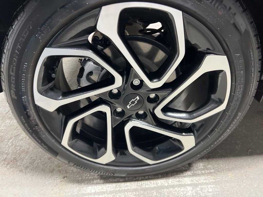 Used 2024 Chevrolet Trax RS FWD image 40