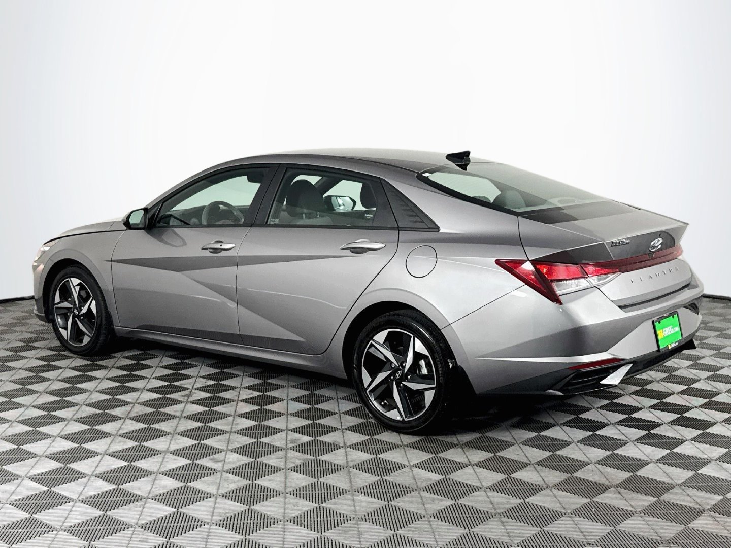 Used 2023 Hyundai Elantra SEL w/ Convenience Package FWD image 6