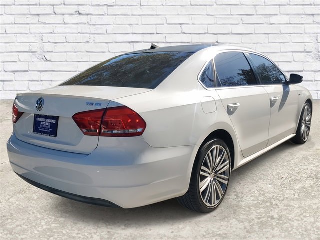 Used 2015 Volkswagen Passat 1.8T Sport image 3