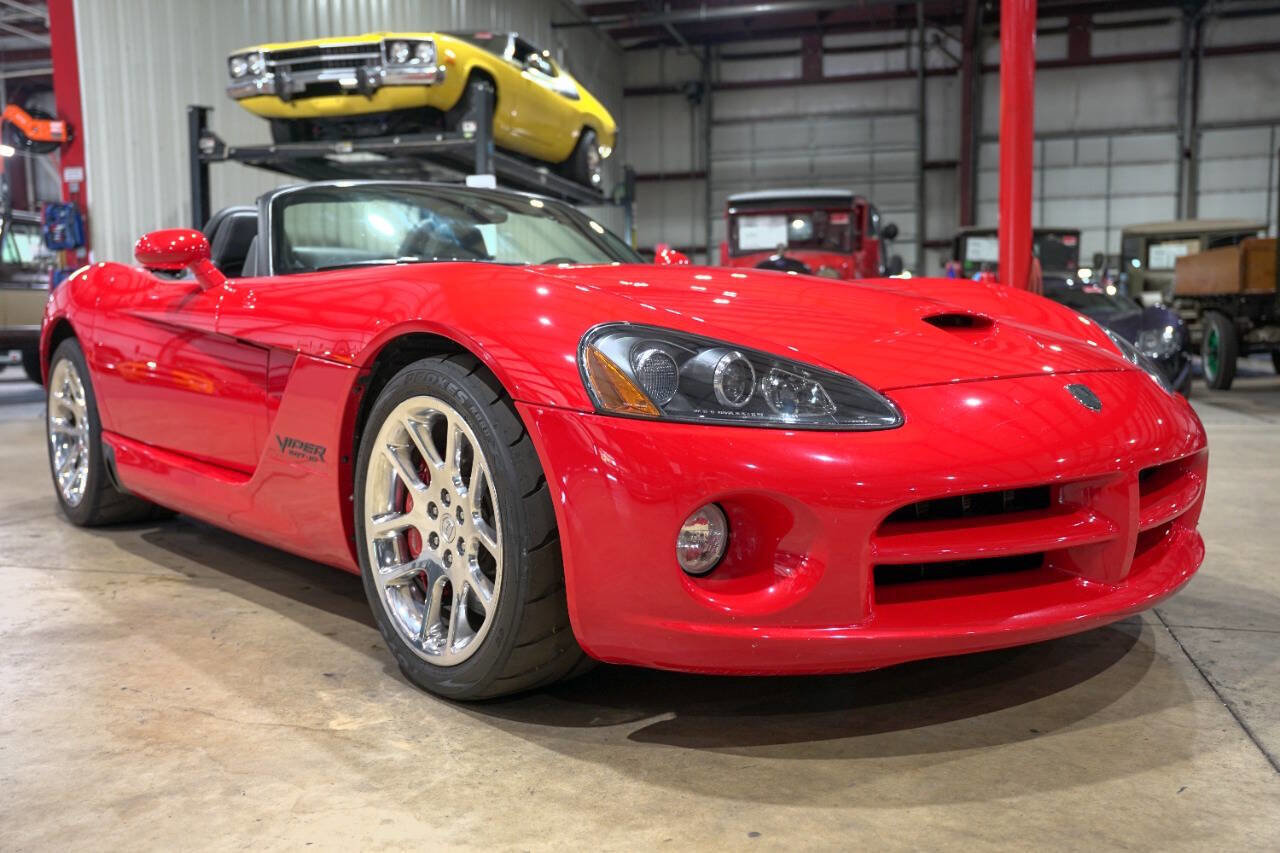 Used 2004 Dodge Viper SRT-10 RWD image 12