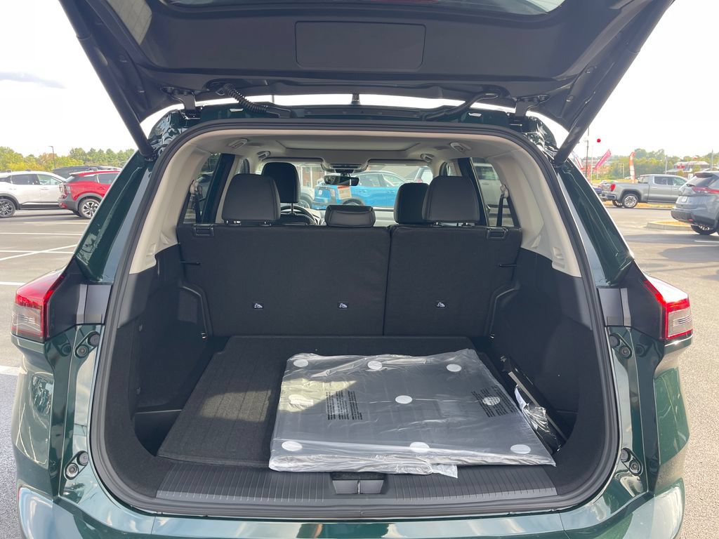 New 2026 Nissan Rogue Dark Armor AWD/4WD image 9