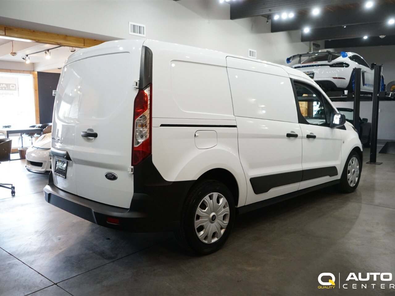 Used 2020 Ford Transit Connect XL FWD image 4