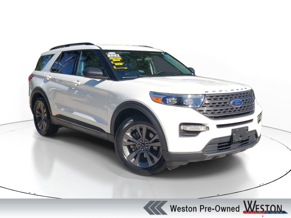 Used 2021 Ford Explorer XLT w/ Equipment Group 202A RWD image 1