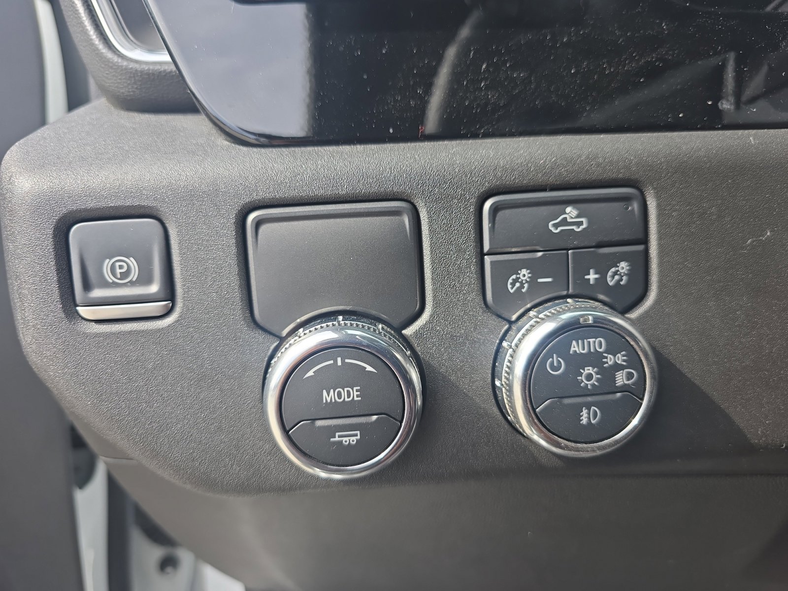 Used 2025 GMC Sierra 1500 Elevation image 26