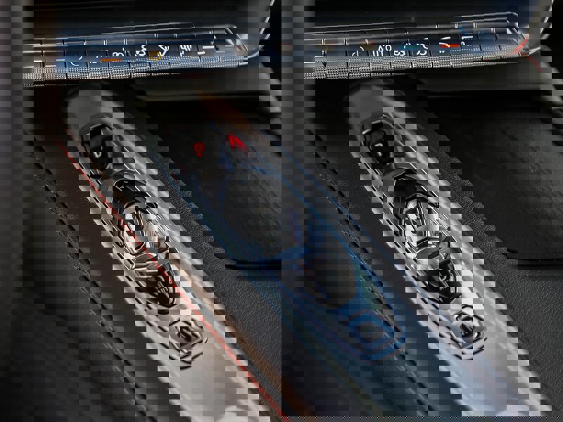 Used 2026 Chevrolet Corvette Stingray Coupe w/ Z51 Performance Package image 27