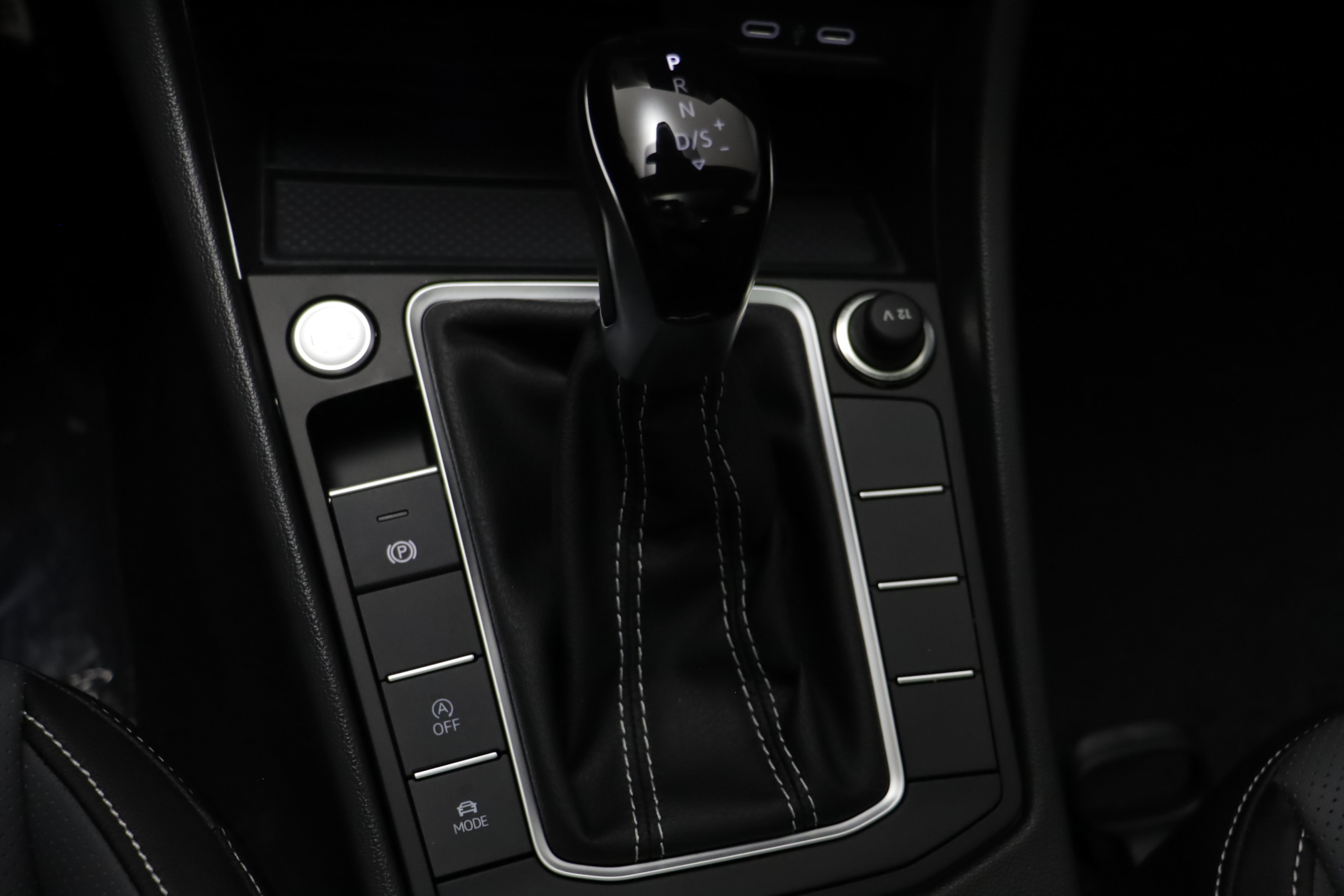 New 2027 Volkswagen Jetta SEL FWD image 13
