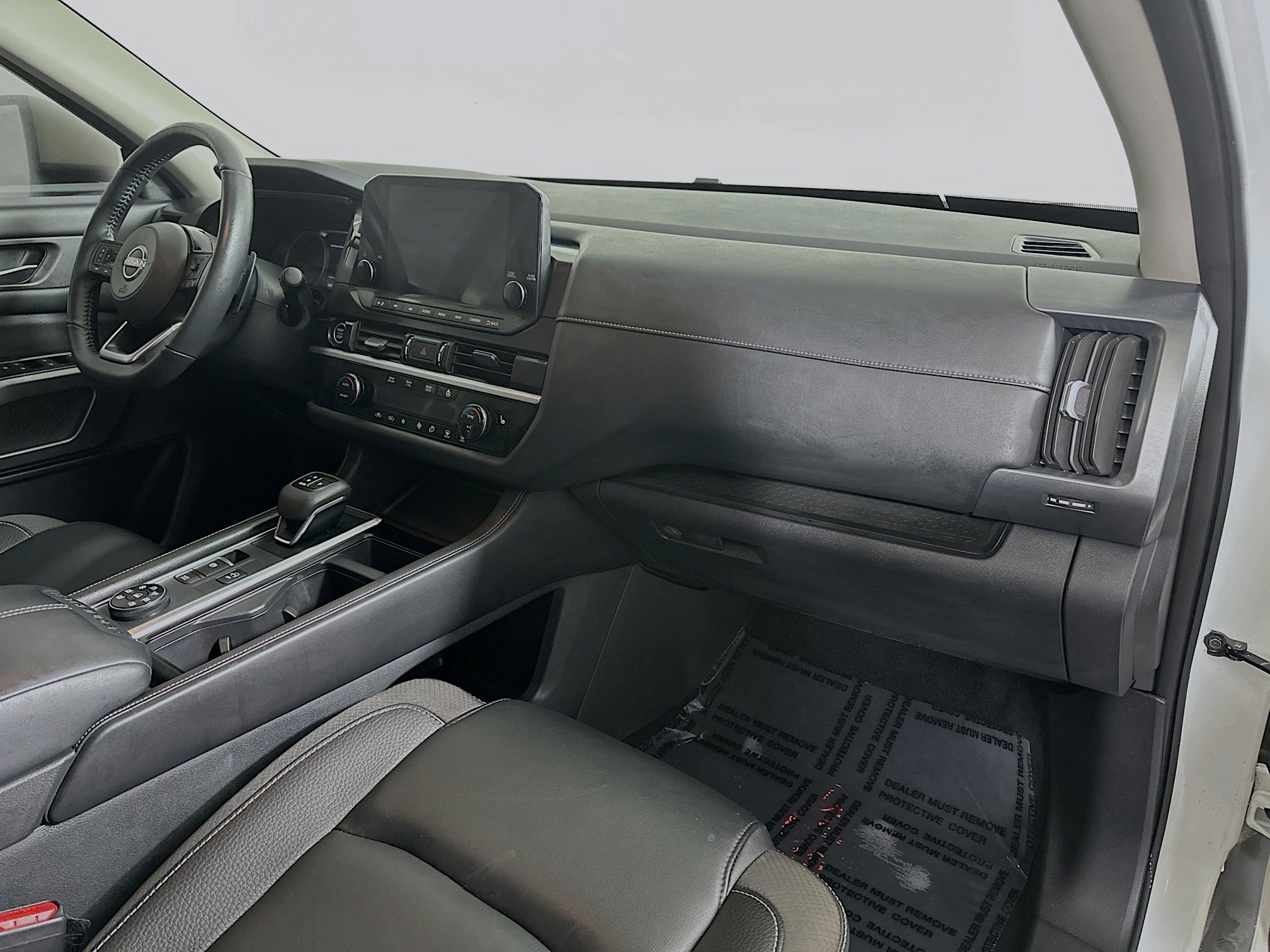 Used 2023 Nissan Pathfinder SL image 30