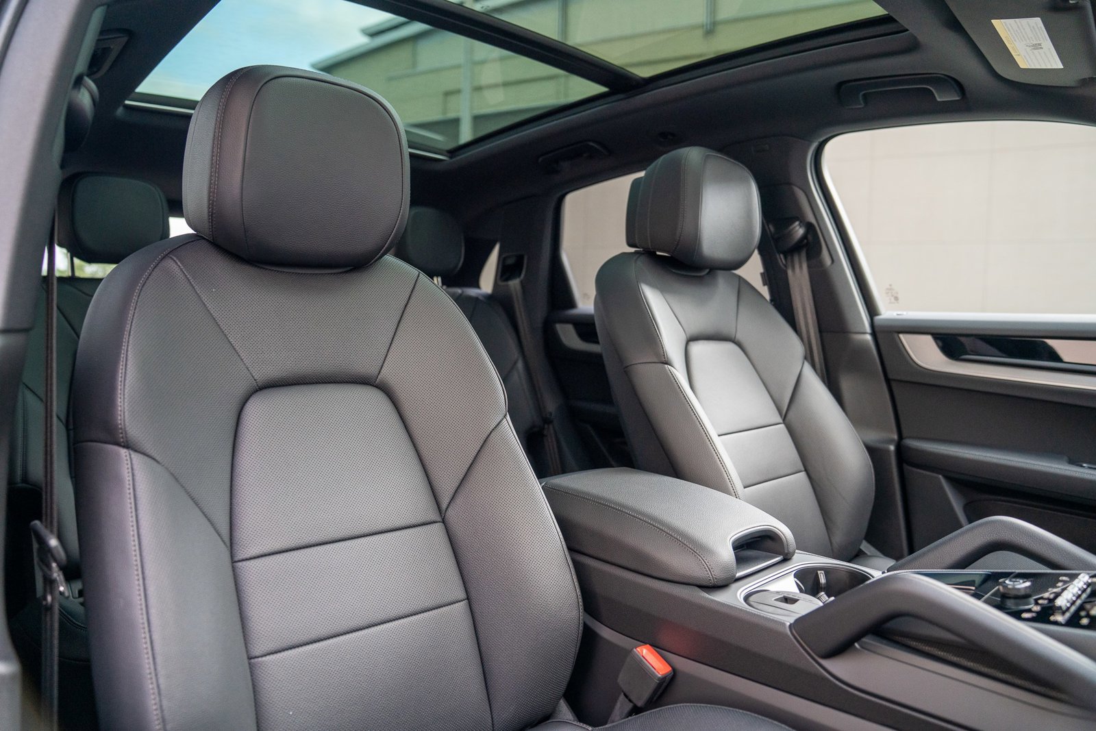 Certified 2026 Porsche Cayenne image 26
