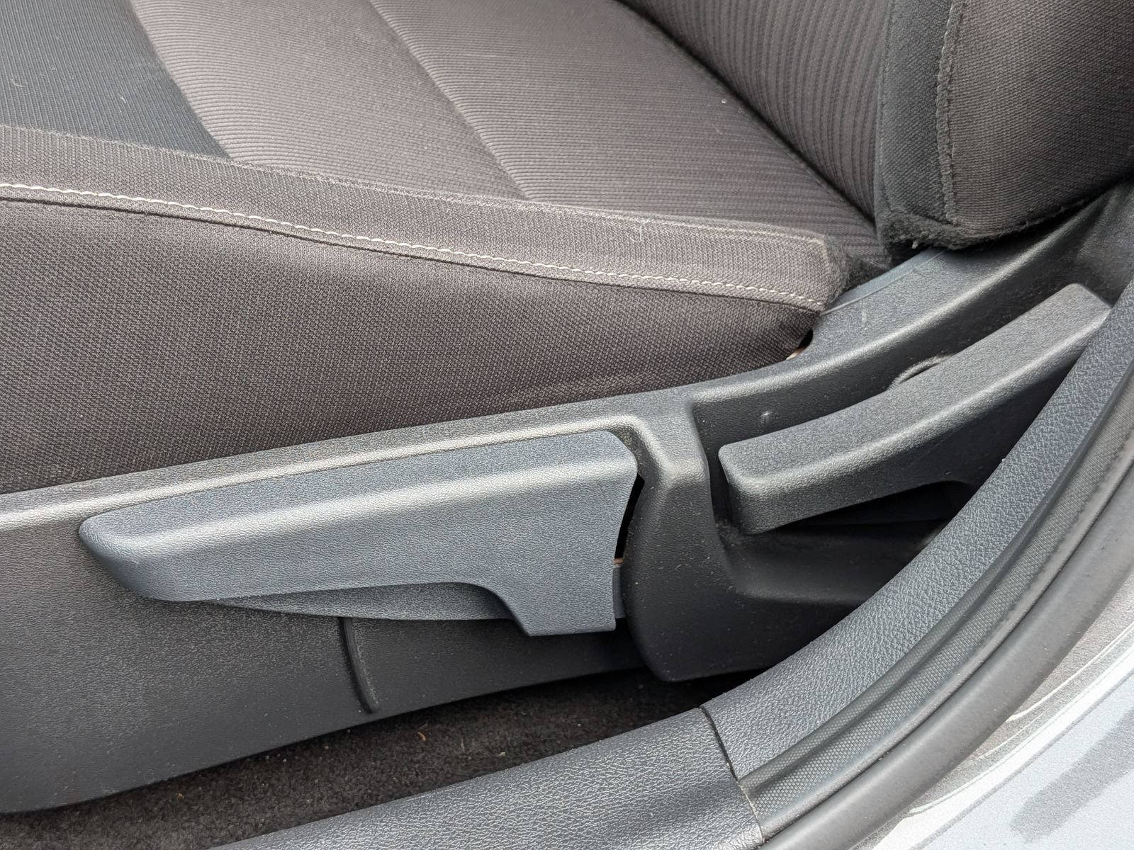 Used 2024 Nissan Sentra SV FWD image 16