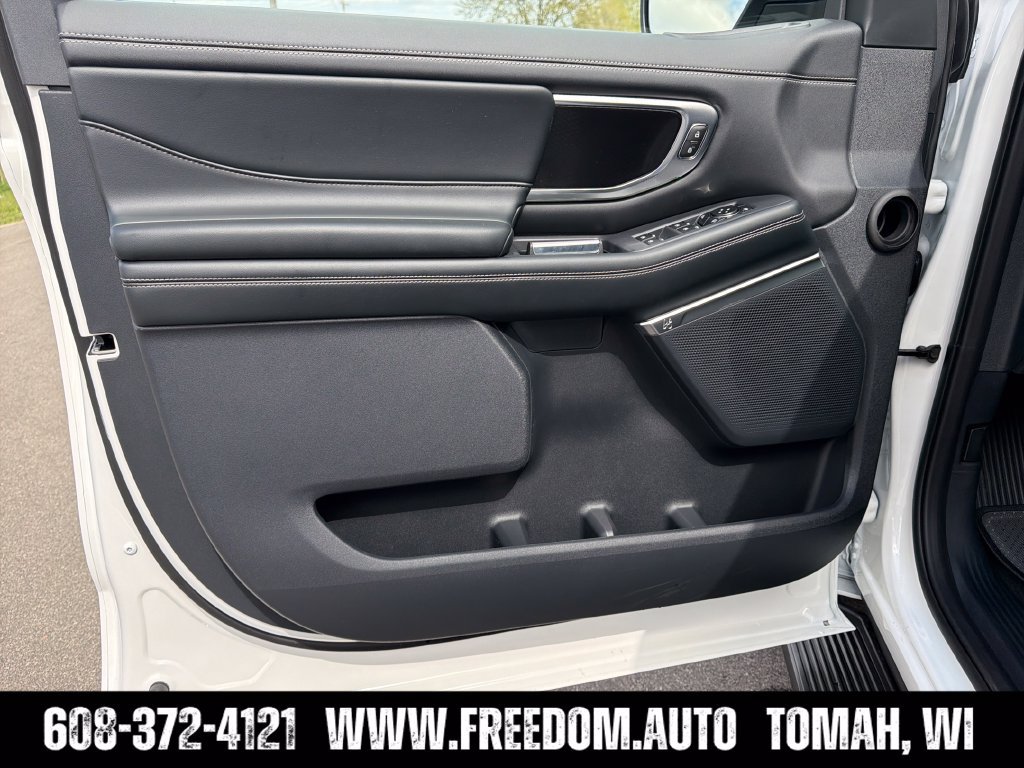 New 2026 Ford Expedition Max Platinum w/ Stealth Appearance Package AWD/4WD image 10