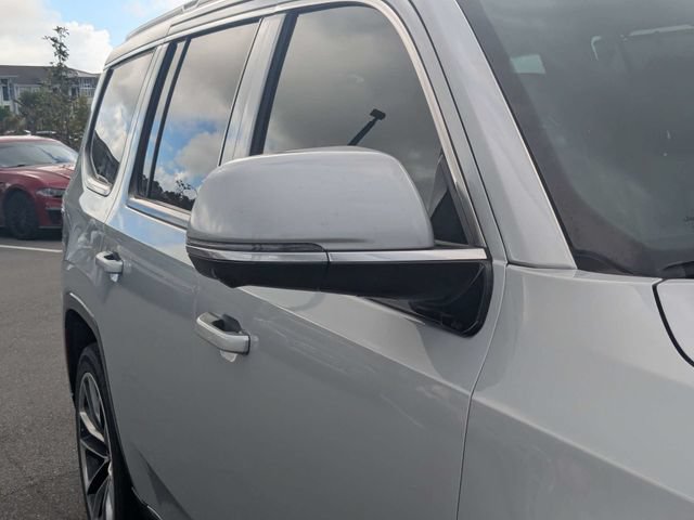 Used 2022 Jeep Wagoneer Series II w/ Convenience Group I AWD/4WD image 10