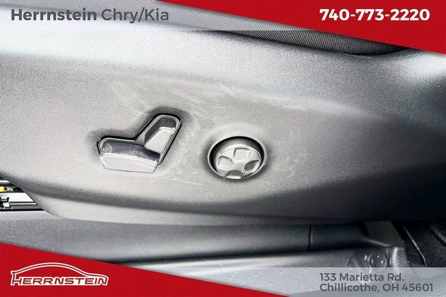 New 2026 Chrysler Voyager LX FWD image 16