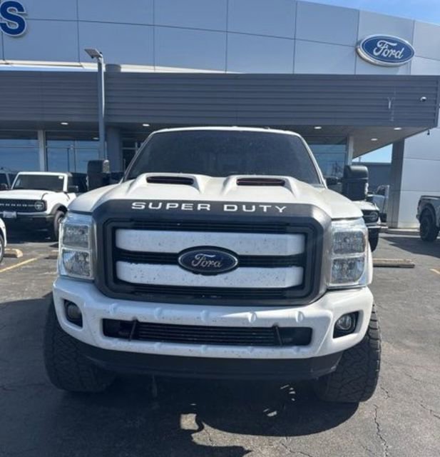 Used 2015 Ford F250 Lariat w/ Lariat Ultimate Package AWD/4WD image 2