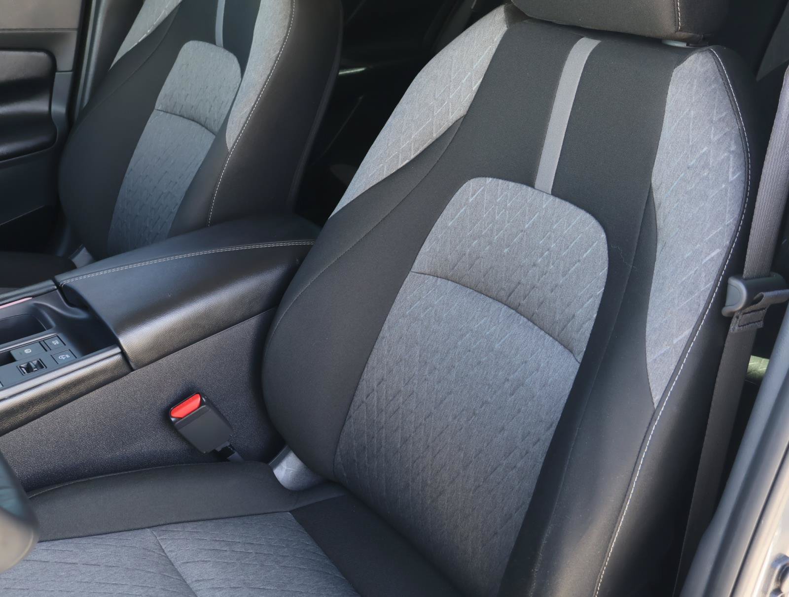 Used 2026 Nissan Sentra SV w/ SV Convenience Package FWD image 13