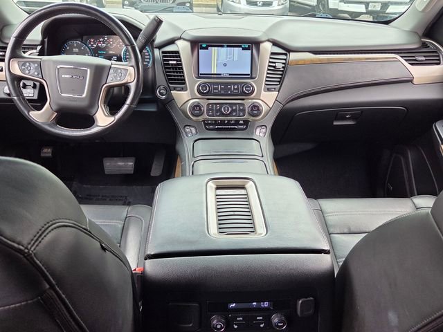Used 2019 GMC Yukon XL Denali w/ Denali Ultimate Package image 12