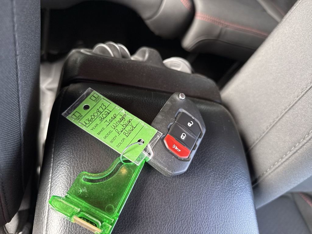 Used 2021 Jeep Wrangler Unlimited Rubicon w/ Steel Bumper Group image 27