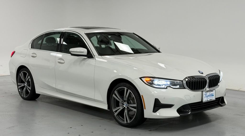 Used 2022 BMW 330i xDrive Sedan w/ Premium Package 2 image 6