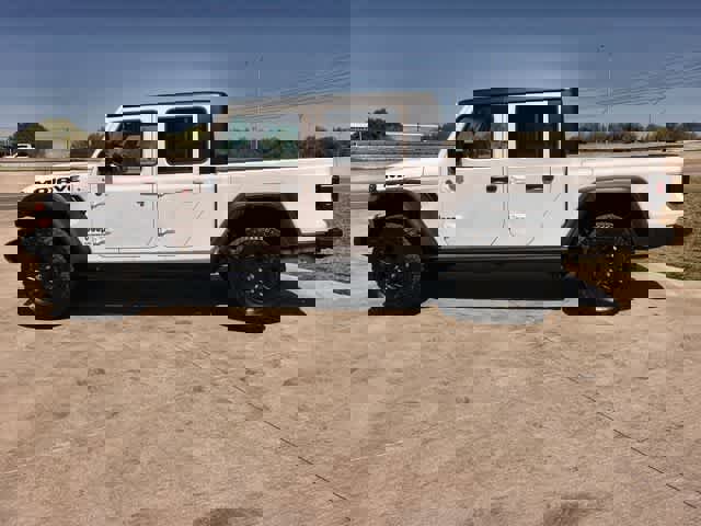 Used 2022 Jeep Gladiator Mojave w/ Trailer Tow Package image 4